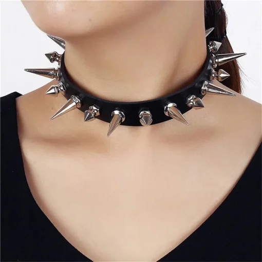 Collar de Gargantilla de Cuero Sintético Punk con Pinchos Largos