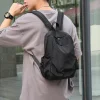 Mochila pequeña de moda para hombre, mochila escolar con bandolera negra 2023