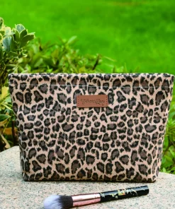 Organizador de maquillaje grande con estampado de leopardo