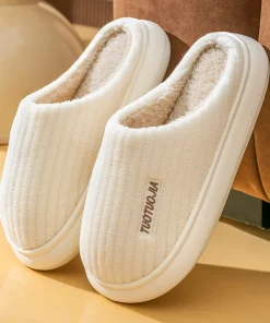 Zapatillas de invierno para mujer en casa