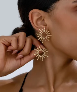 Aretes de Perno con Girasol Elegante y Moderno