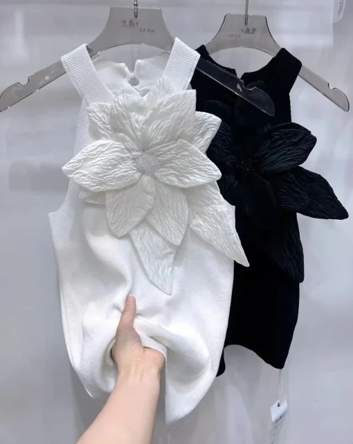 Blusa de punto sin mangas elegante floral diamantes 3D blanco y negro primavera verano 2024