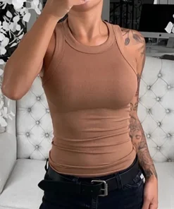 Camiseta sin mangas acanalada con cuello redondo para mujer