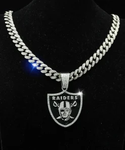 Collar de fútbol de buena calidad con colgante de Raiders para hombres