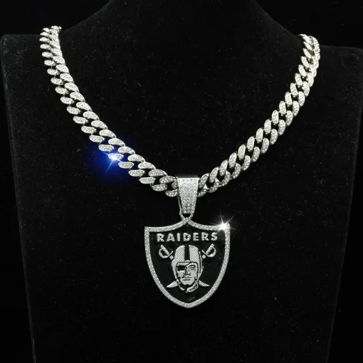 Collar de fútbol de buena calidad con colgante de Raiders para hombres