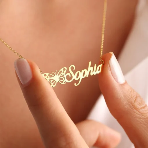 Collar personalizado con nombre de mujer