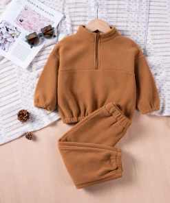 Conjunto deportivo hogar de invierno niños ocio