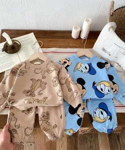 Conjunto infantil de otoño con Mickey Mouse