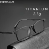 Gafas graduadas cuadradas de titanio ultraligeras retro cómodas