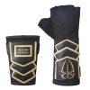 Guantes de Roman Reigns y AJ Styles