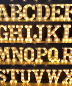 Letras LED luminosas con luz cálida