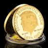 Moneda coleccionable bañada en oro de Donald Trump