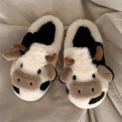 Nuevas pantuflas de invierno de felpa cálidas de vaca de dibujos animados unisex