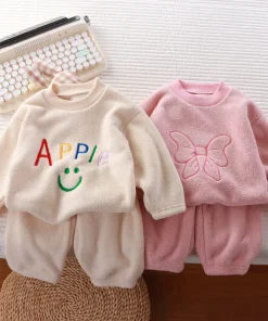 Pijama infantil sólido de franela de invierno