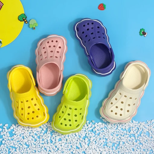 Sandalias de jardín mullidas para niños