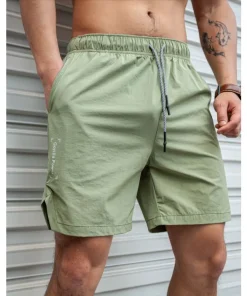 Shorts ligeros para hombre