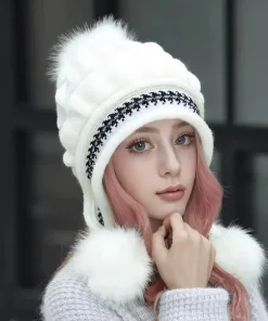 Suave Gorro Acogedor de Fieltro con Orejeras y Pompón Cálido para Invierno Mujer