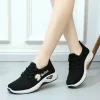 Zapatillas femeninas Estilo otoño Tejido Fly Viejo Beijing Tela Zapatillas pequeñas Margarita Zapatillas deportivas casuales para caminar