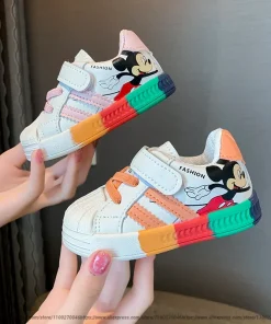 Zapatos deportivos de dibujos animados de Disney para niños